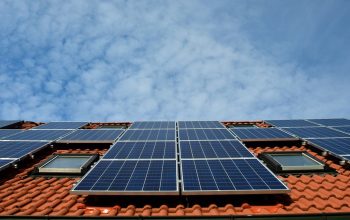 Quel est le prix moyen d'une installation photovoltaïque sur le toit d'une maison ?